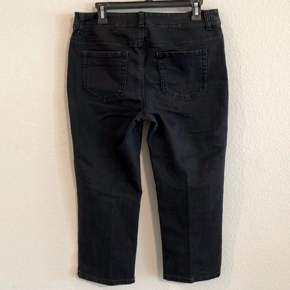 Chico's Women's Denim Jeans Size Medium Black Stretch Cropped Contemporary - Picture 3 of 15